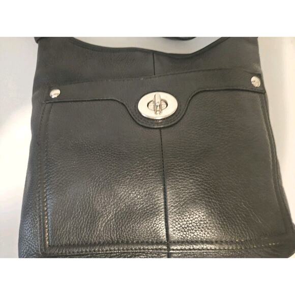 COACH F16533 Penelope Turnlock Black Pebbled Leather Crossbody EUC 11x10 - Picture 9 of 12
